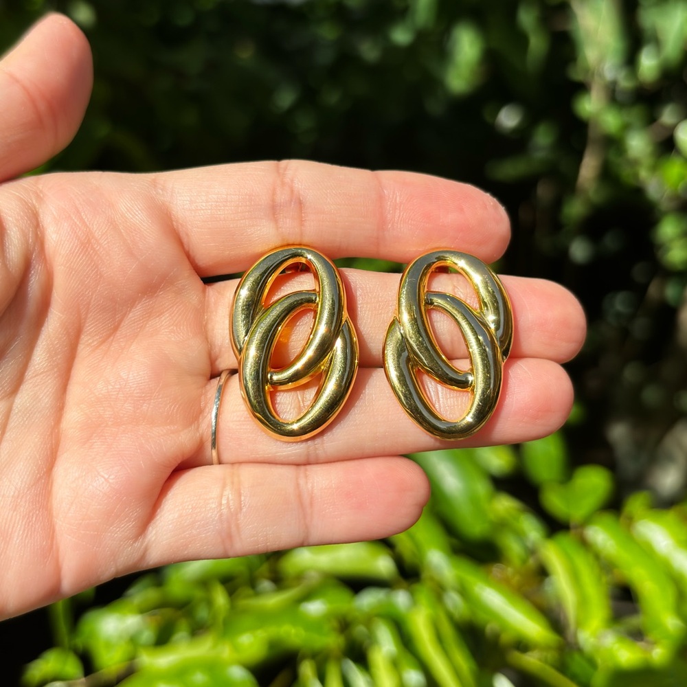 18K Gold Plated Double Hoop Earrings - Picture 5 of 6